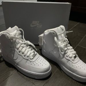 Authentic New w/box Nike Airforce 1 High Tops